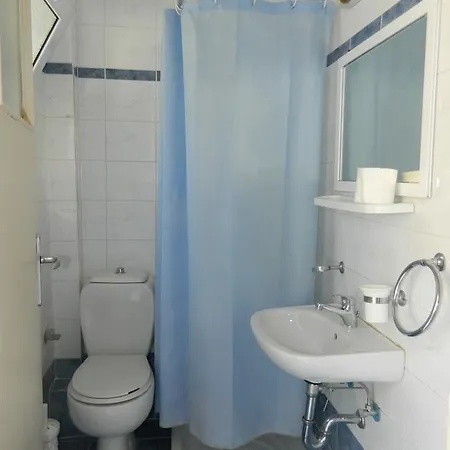 Logara's Apart Otel 4*